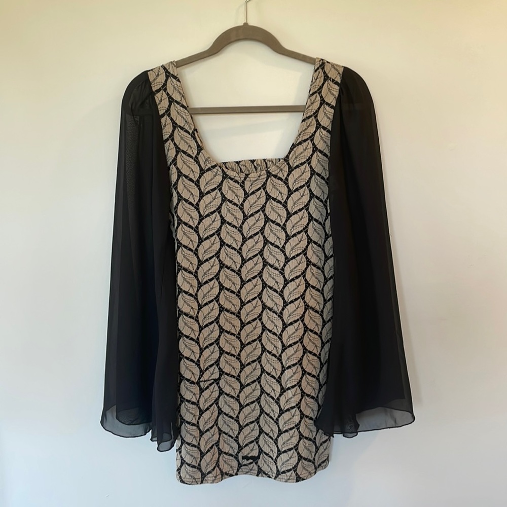 Reverse black and cream mini dress size M